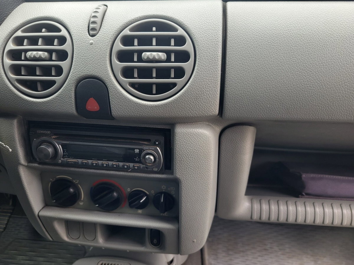 Renault Kangoo 1.5 dCi/70CV 4p. Pack (11)