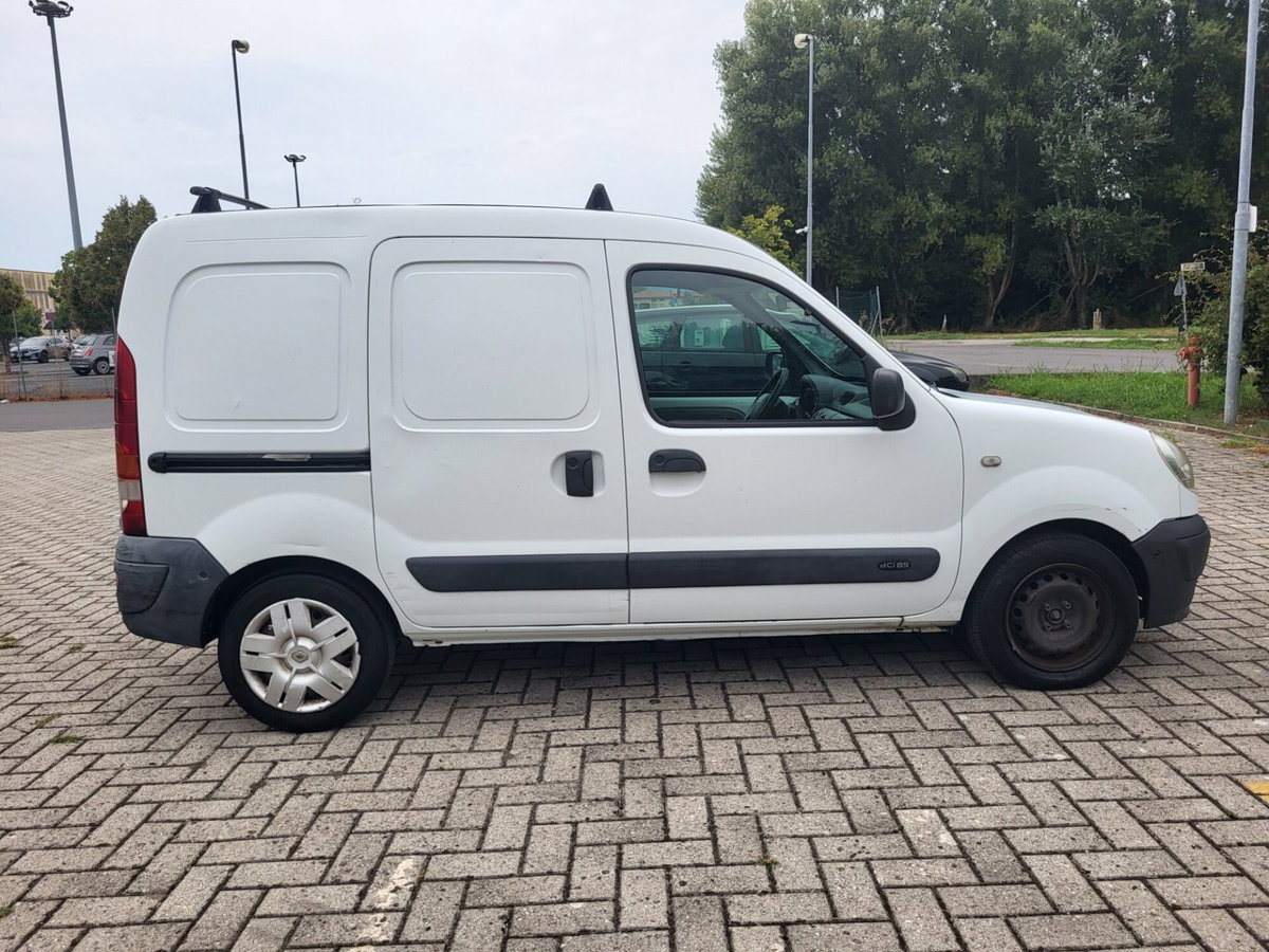 Renault Kangoo 1.5 dCi/70CV 4p. Pack (4)