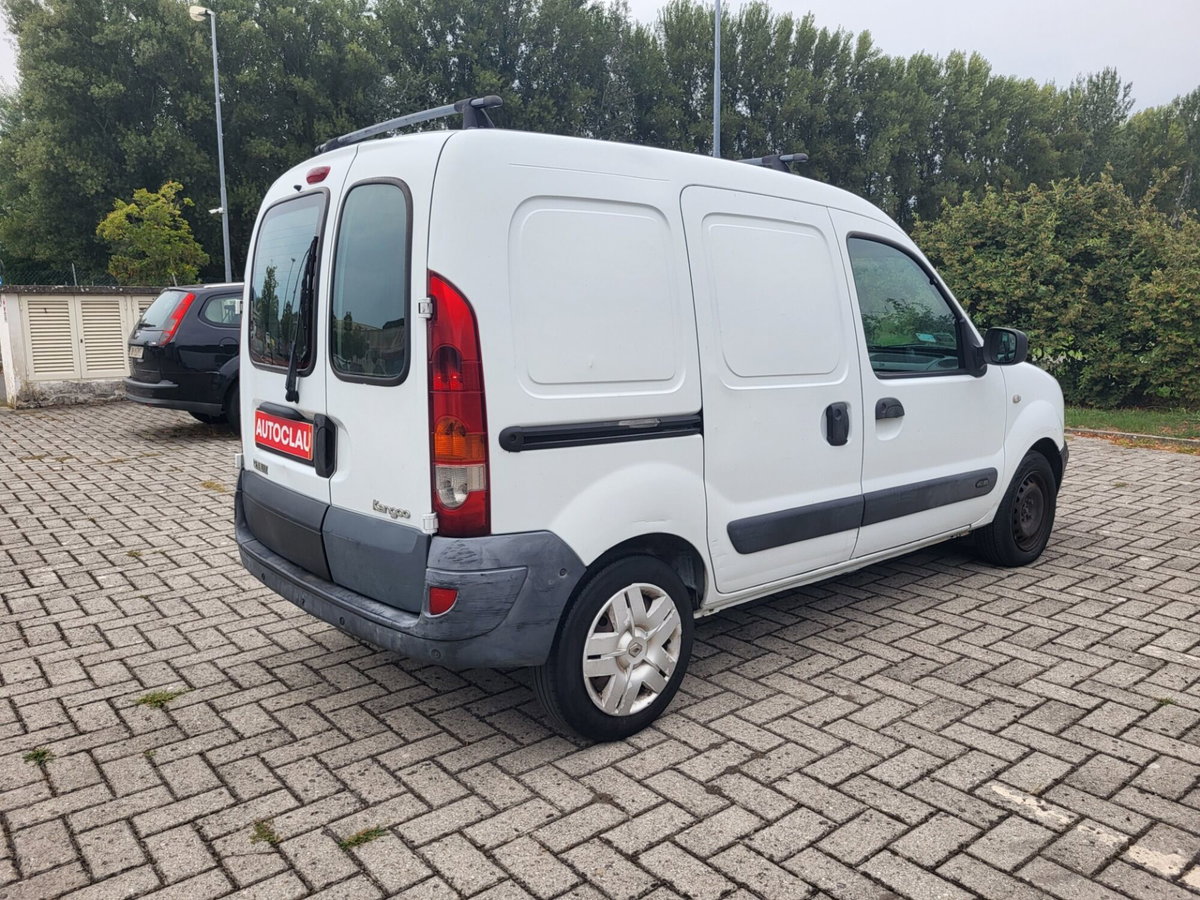 Renault Kangoo 1.5 dCi/70CV 4p. Pack (6)