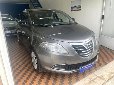 Lancia Ypsilon 1.2 69 CV 5 porte Platinum usata