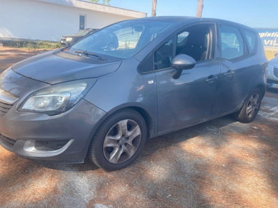 Opel Meriva 1.4 Turbo 120CV GPL Tech Advance (2)