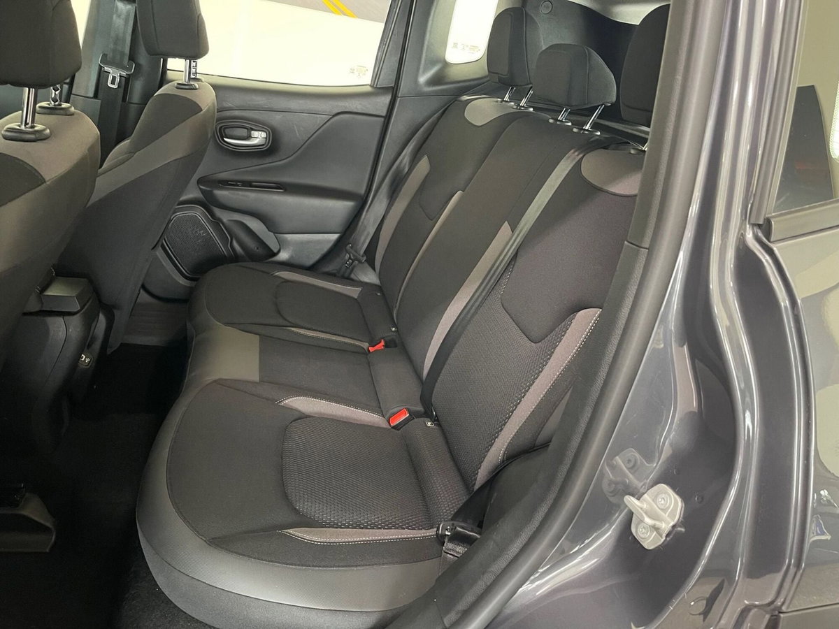 Jeep Renegade 1.5 Turbo T4 MHEV Limited (11)