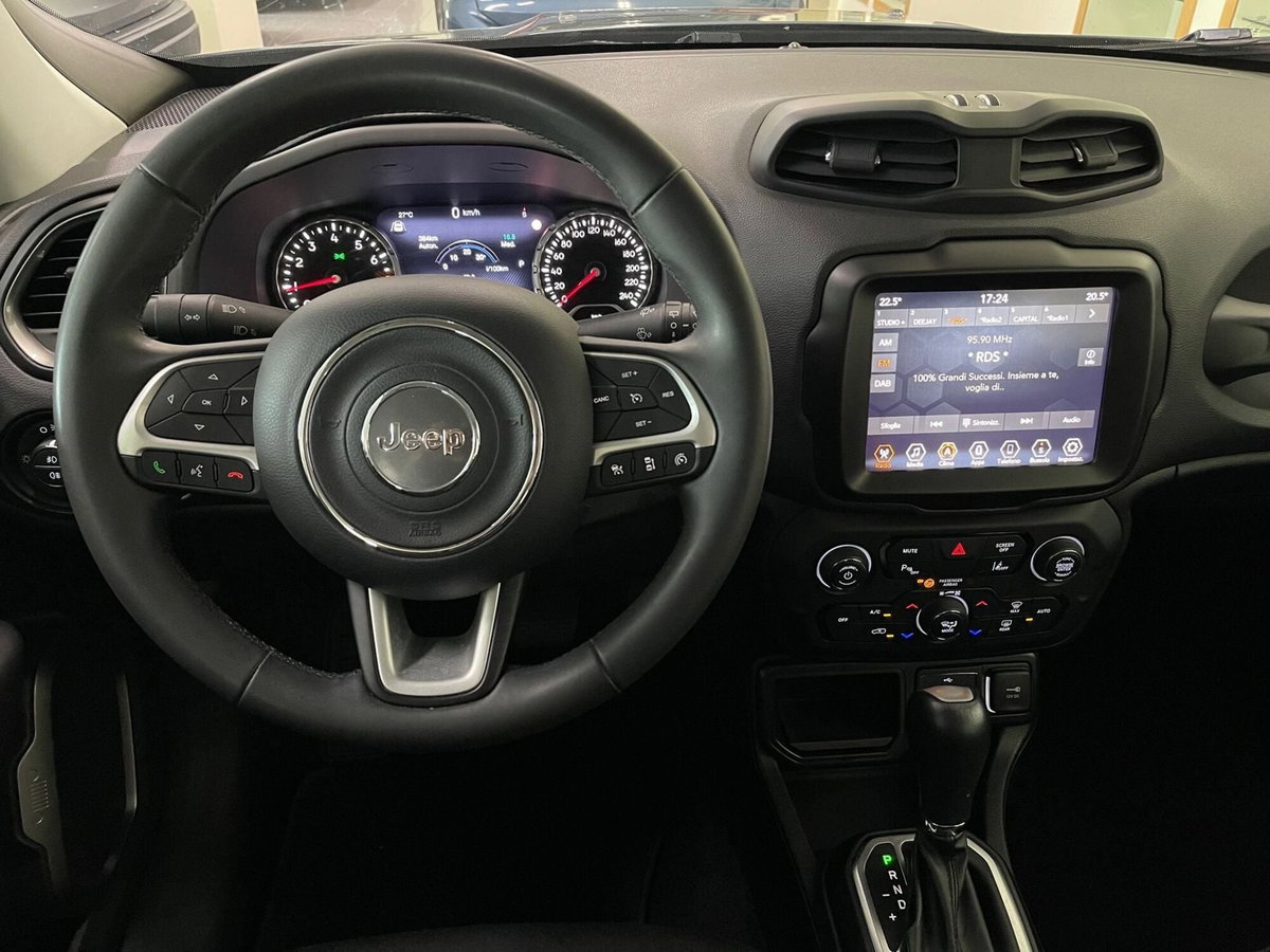 Jeep Renegade 1.5 Turbo T4 MHEV Limited (16)