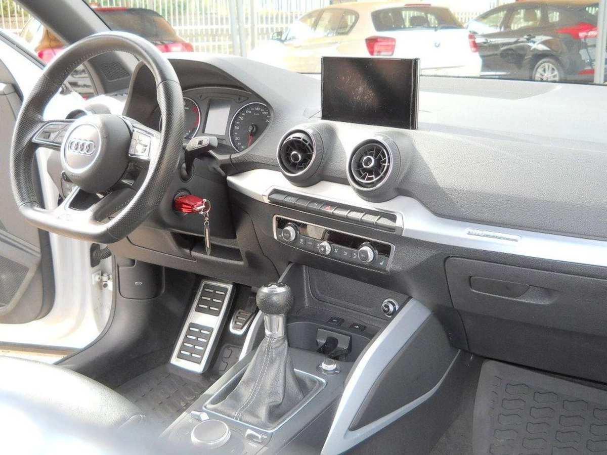 Audi Q2 Q2 35 TDI S line Edition (19)