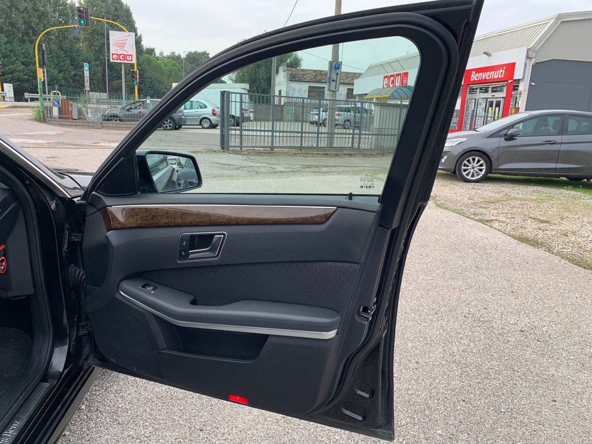 Mercedes-Benz Classe E 200 NGT BlueEFFICIENCY Executive (13)