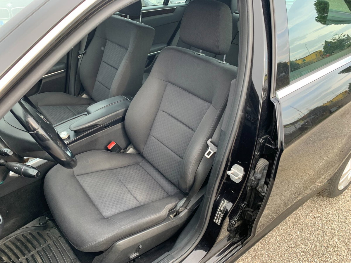 Mercedes-Benz Classe E 200 NGT BlueEFFICIENCY Executive (20)