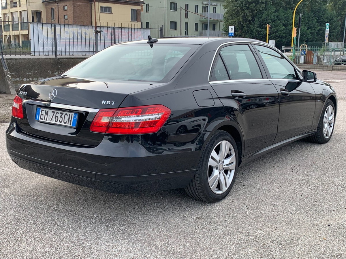 Mercedes-Benz Classe E 200 NGT BlueEFFICIENCY Executive (6)