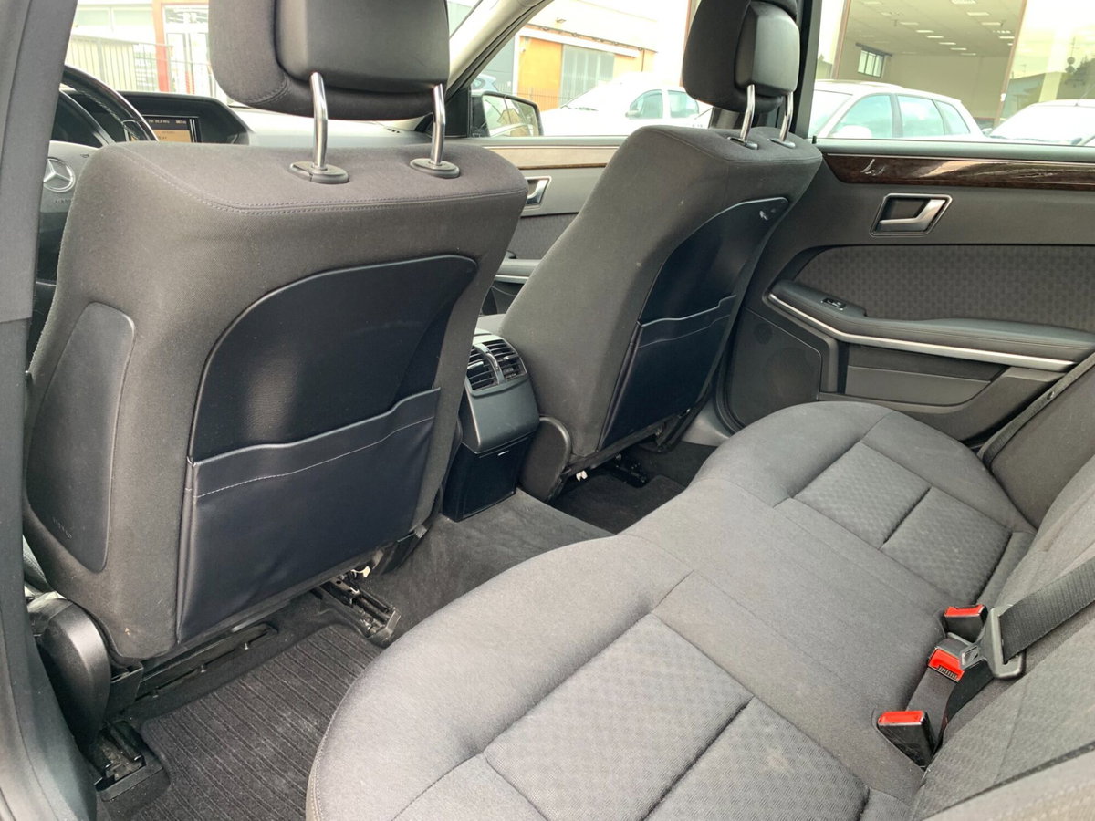 Mercedes-Benz Classe E 200 NGT BlueEFFICIENCY Executive (9)