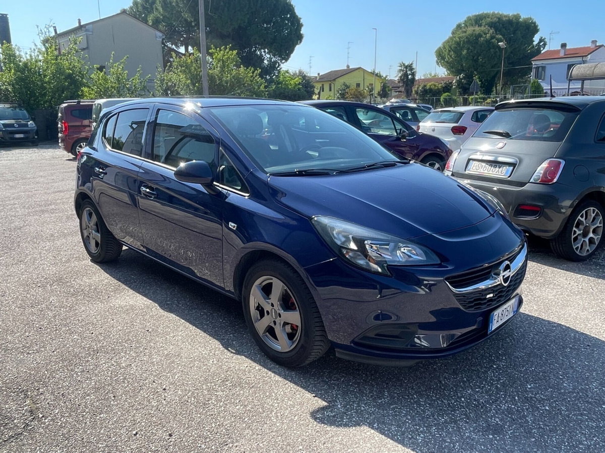 Opel Corsa 1.4 90CV GPL Tech 5 porte Cosmo (3)