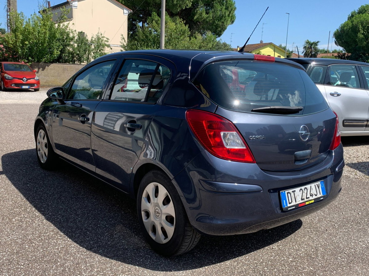 Opel Corsa 1.2 5 porte Enjoy (7)