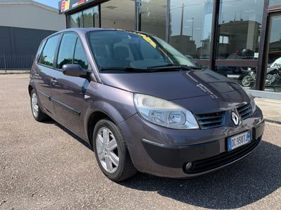 Renault Scenic E-Tech Electric 1.5 dCi/105CV Confort usata