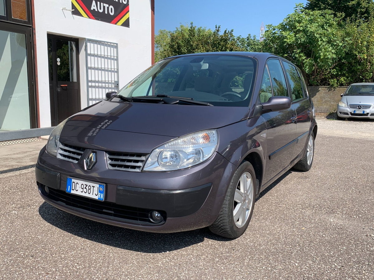 Renault Scenic E-Tech Electric 1.5 dCi/105CV Confort (2)