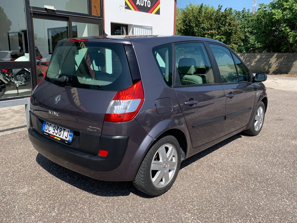 Renault Scenic E-Tech Electric 1.5 dCi/105CV Confort (4)