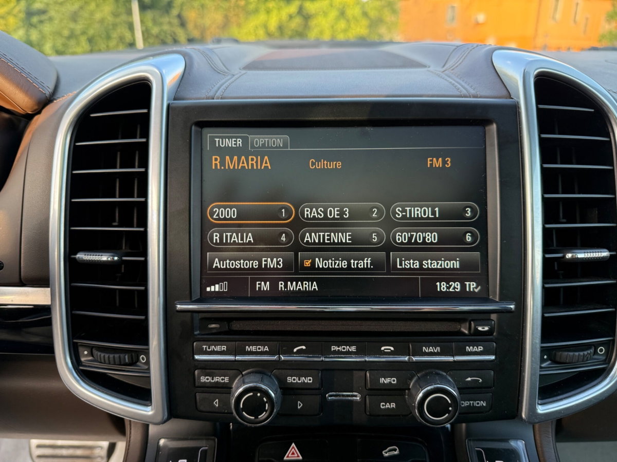 Porsche Cayenne 4.1 S Diesel (17)