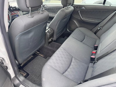 Mercedes-Benz Classe C Coupé 220 CDI cat Sportcoupé Classic (8)