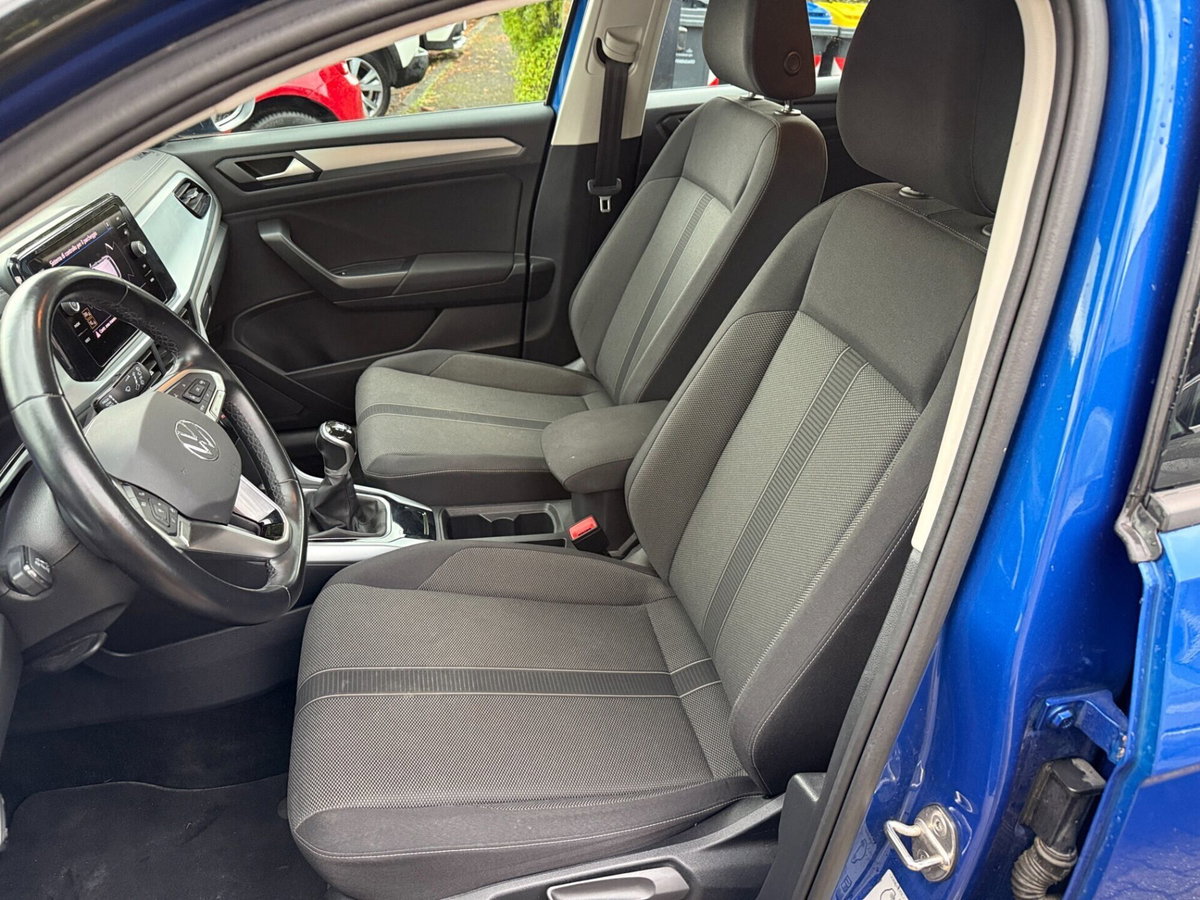 Volkswagen T-Roc 1.0 TSI Life (10)