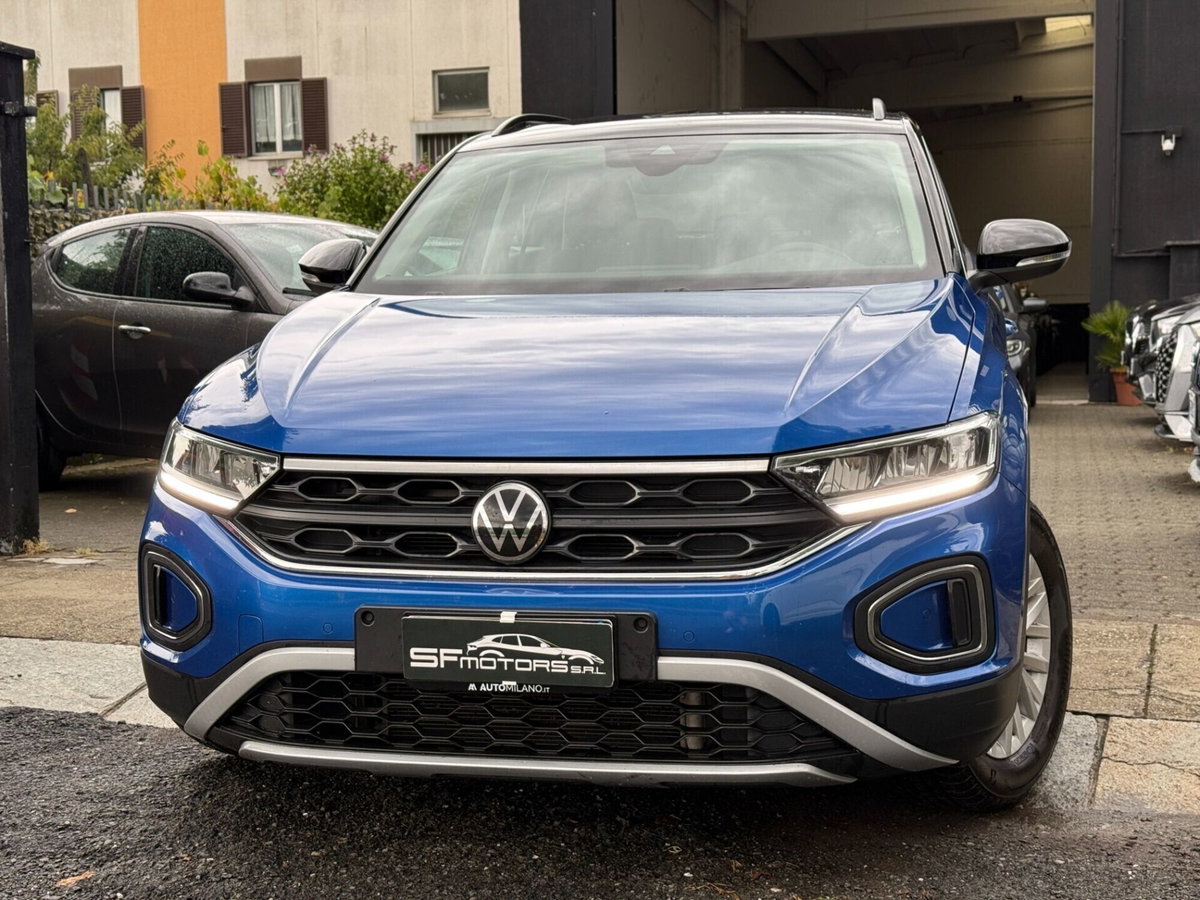 Volkswagen T-Roc 1.0 TSI Life (8)