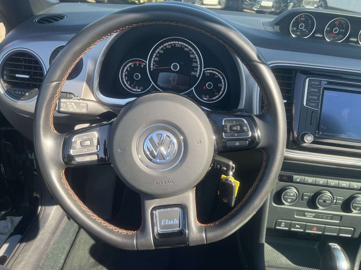 Volkswagen Maggiolino Cabrio 1.2 TSI Design BlueMotion Technology (5)