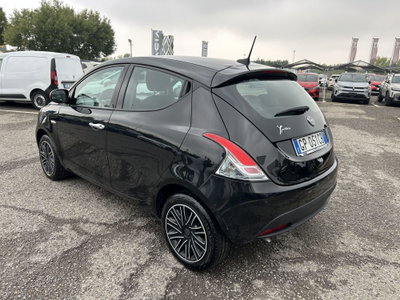 Lancia Ypsilon 1.0 FireFly 5 porte S&S Hybrid Ecochic Gold (3)