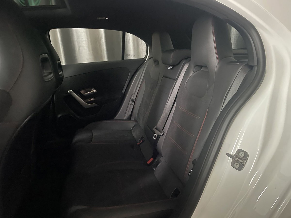 Mercedes-Benz Classe A 200 d Automatic Premium (10)