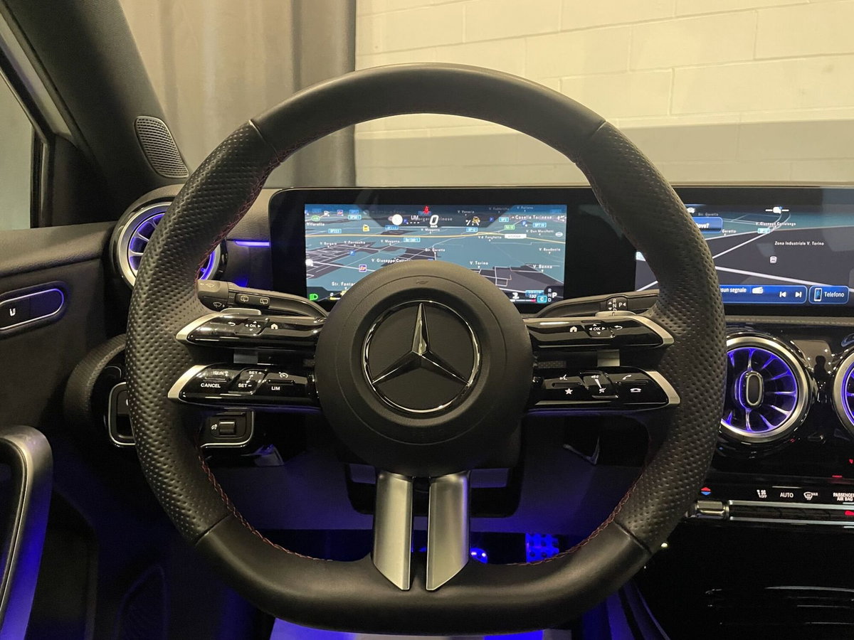 Mercedes-Benz Classe A 200 d Automatic Premium (12)