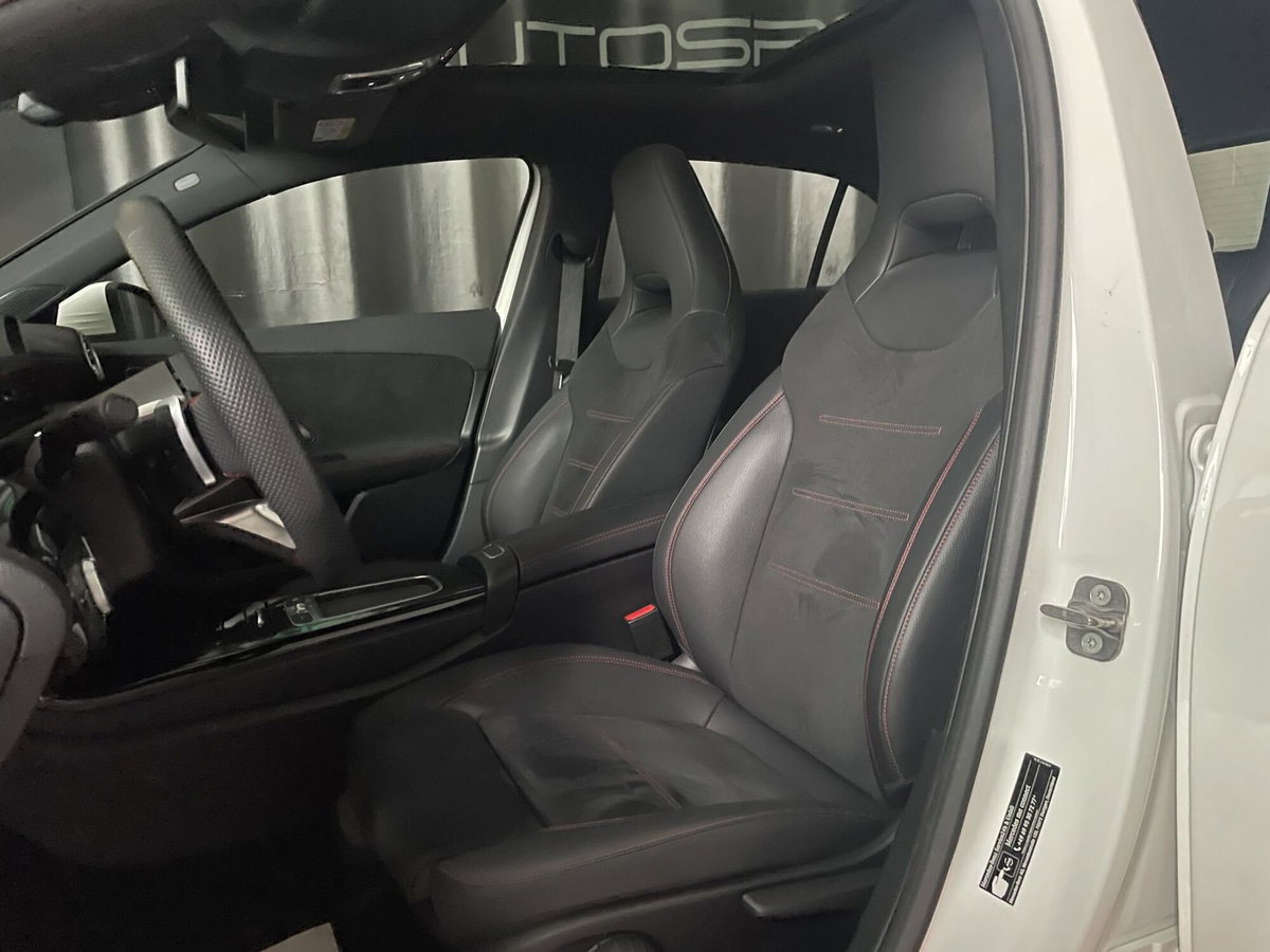 Mercedes-Benz Classe A 200 d Automatic Premium (9)