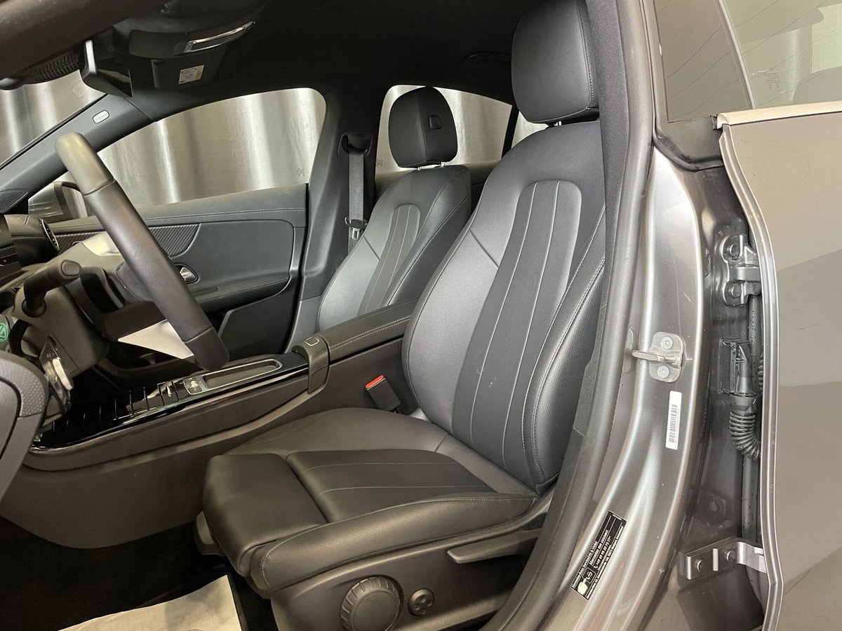 Mercedes-Benz CLA 200 Automatic Executive (9)