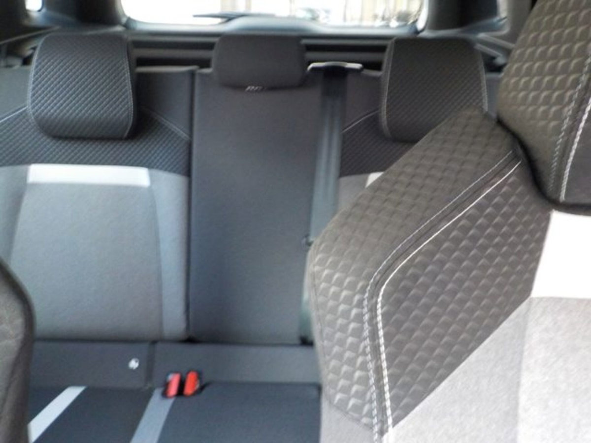 Opel Frontera 1.2 hybrid Edition 110cv edct (8)
