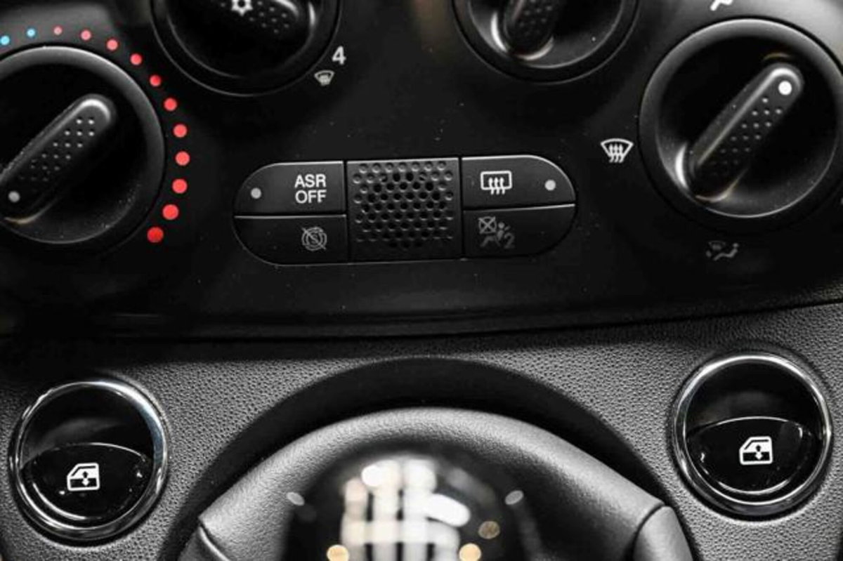 Fiat 500 1.0 Hybrid Cult (18)