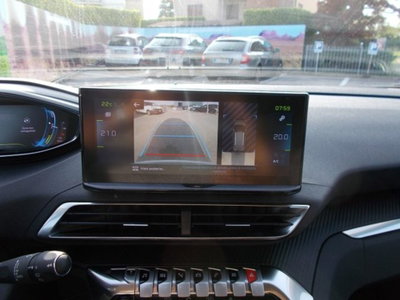 Peugeot 3008 Hybrid 225 e-EAT8 Allure (16)