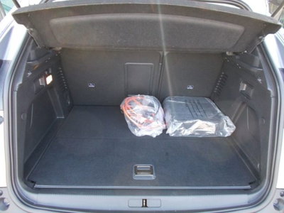 Peugeot 3008 Hybrid 225 e-EAT8 Allure (18)