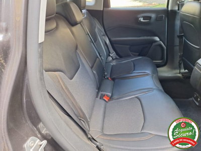 Jeep Compass 1.6 Multijet II 2WD Limited (8)