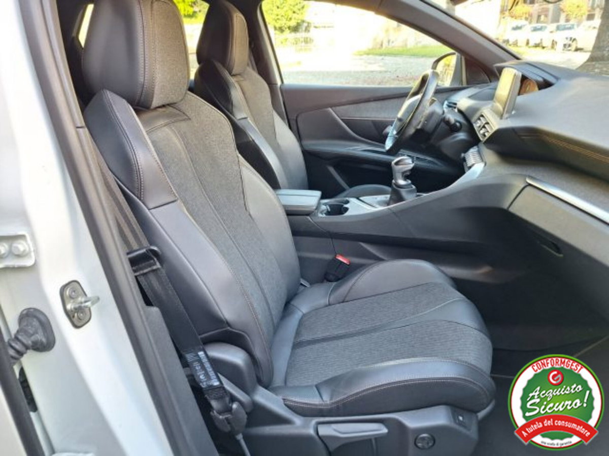 Peugeot 3008 BlueHDi 130 S&S EAT8 GT Line (10)