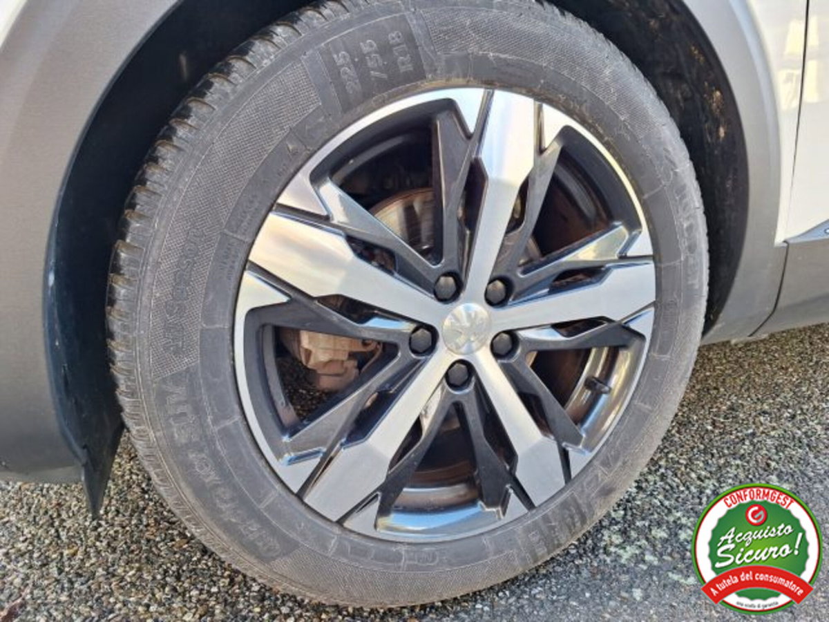 Peugeot 3008 BlueHDi 130 S&S EAT8 GT Line (4)