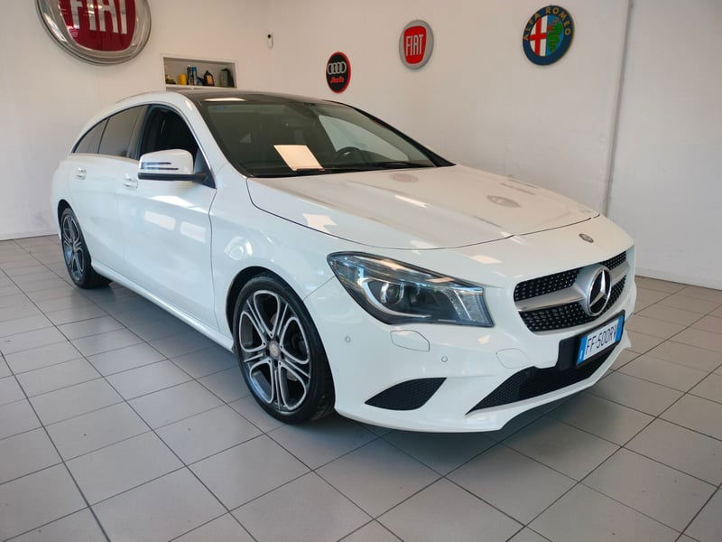 Mercedes-Benz CLA Shooting Brake 180 Premium