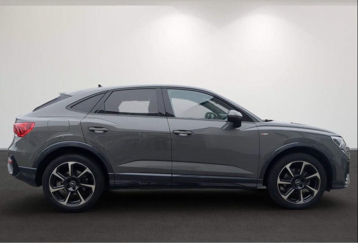 Audi Q3 Sportback 35 TFSI S line edition (2)