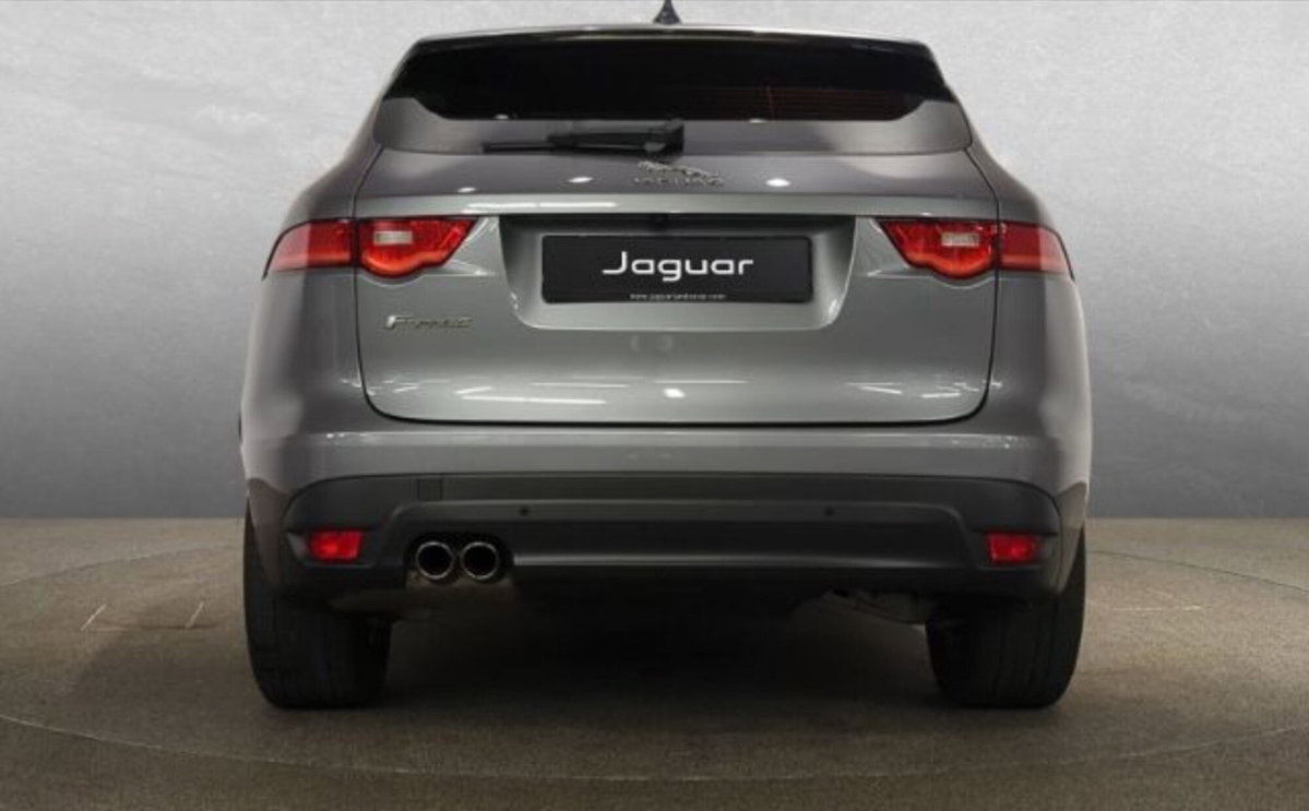 Jaguar F-Pace 2.0 D 180 CV AWD aut. Prestige (3)