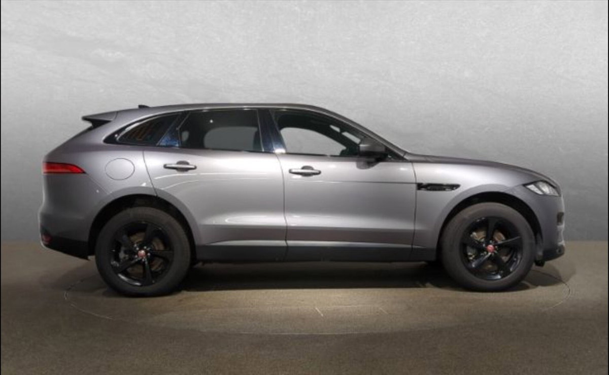 Jaguar F-Pace 2.0 D 180 CV AWD aut. Prestige (4)