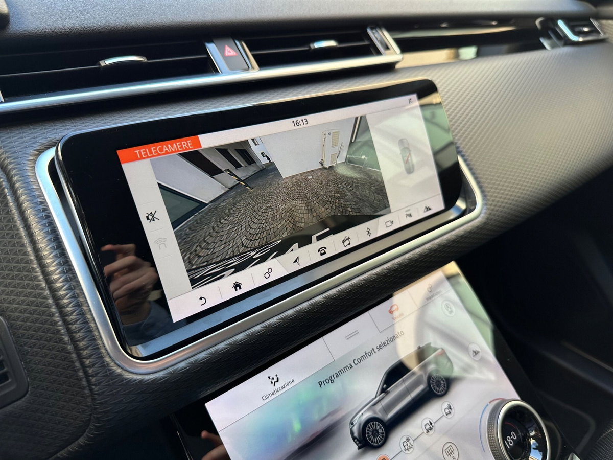 Land Rover Range Rover Velar 2.0D I4 240 CV R-Dynamic HSE (12)