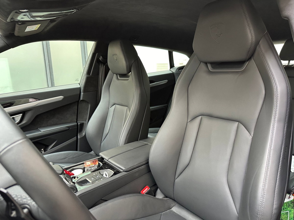 Lamborghini Urus 4.0 V8 S auto (13)