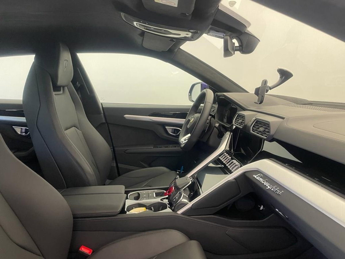 Lamborghini Urus 4.0 V8 S auto (14)