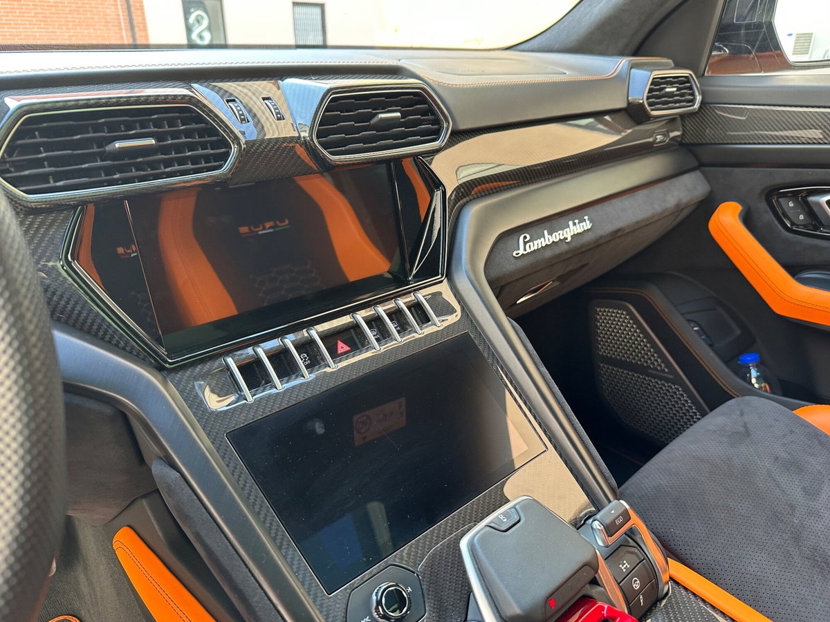 Lamborghini Urus 4.0 Pearl Capsule (18)