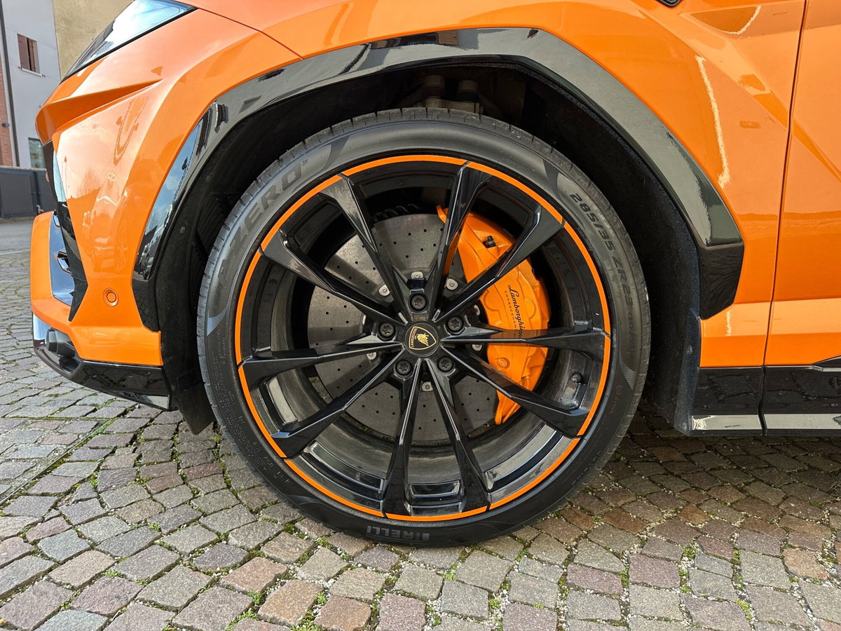 Lamborghini Urus 4.0 Pearl Capsule (7)