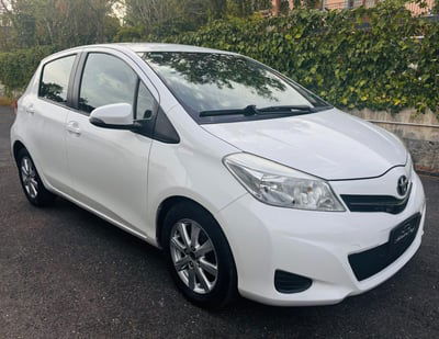 Toyota Yaris 1.D-4D 5 porte Lounge usata