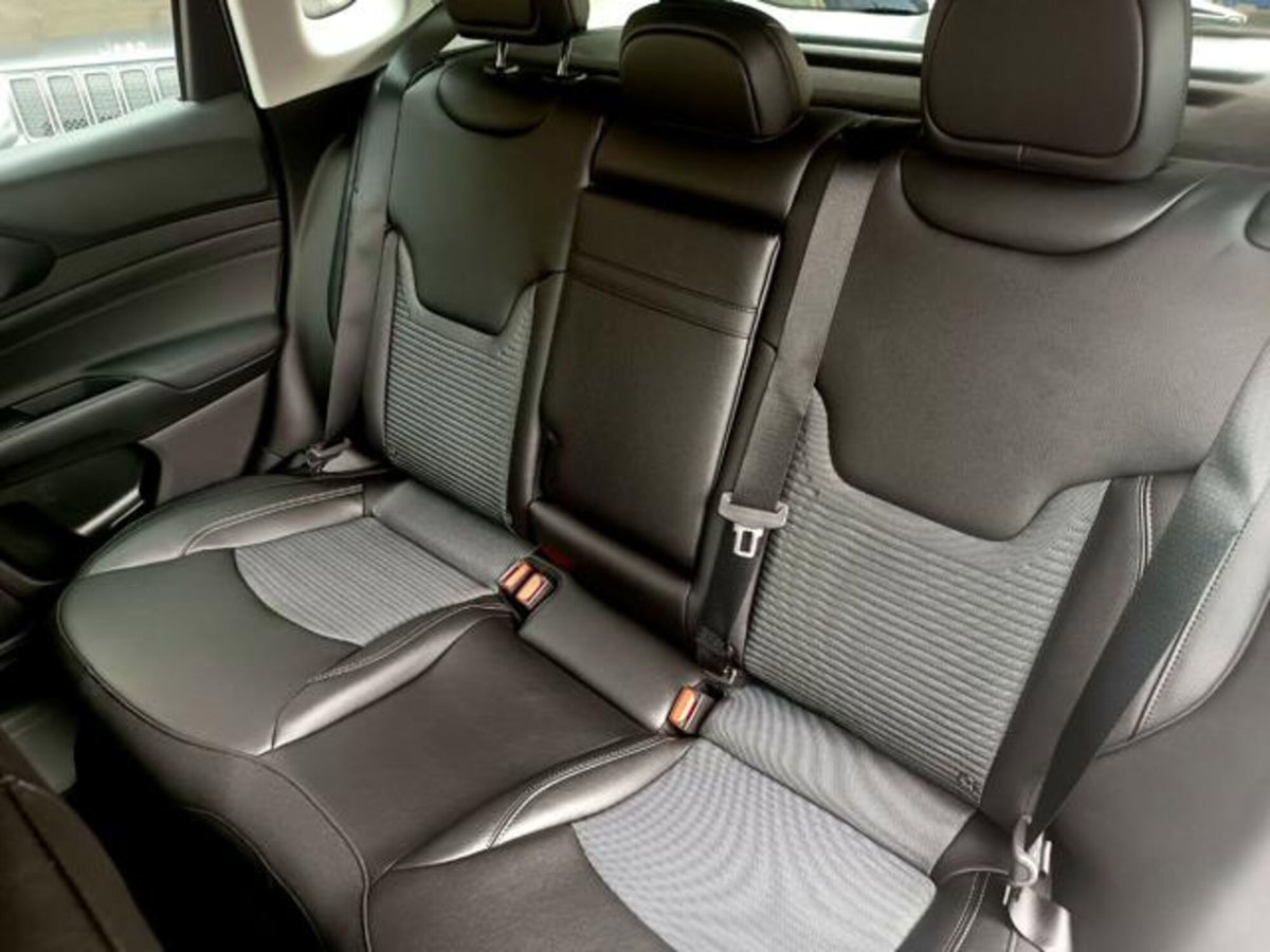 Jeep Compass 1.5 turbo t4 mhev Altitude 2wd 130cv dct (17)