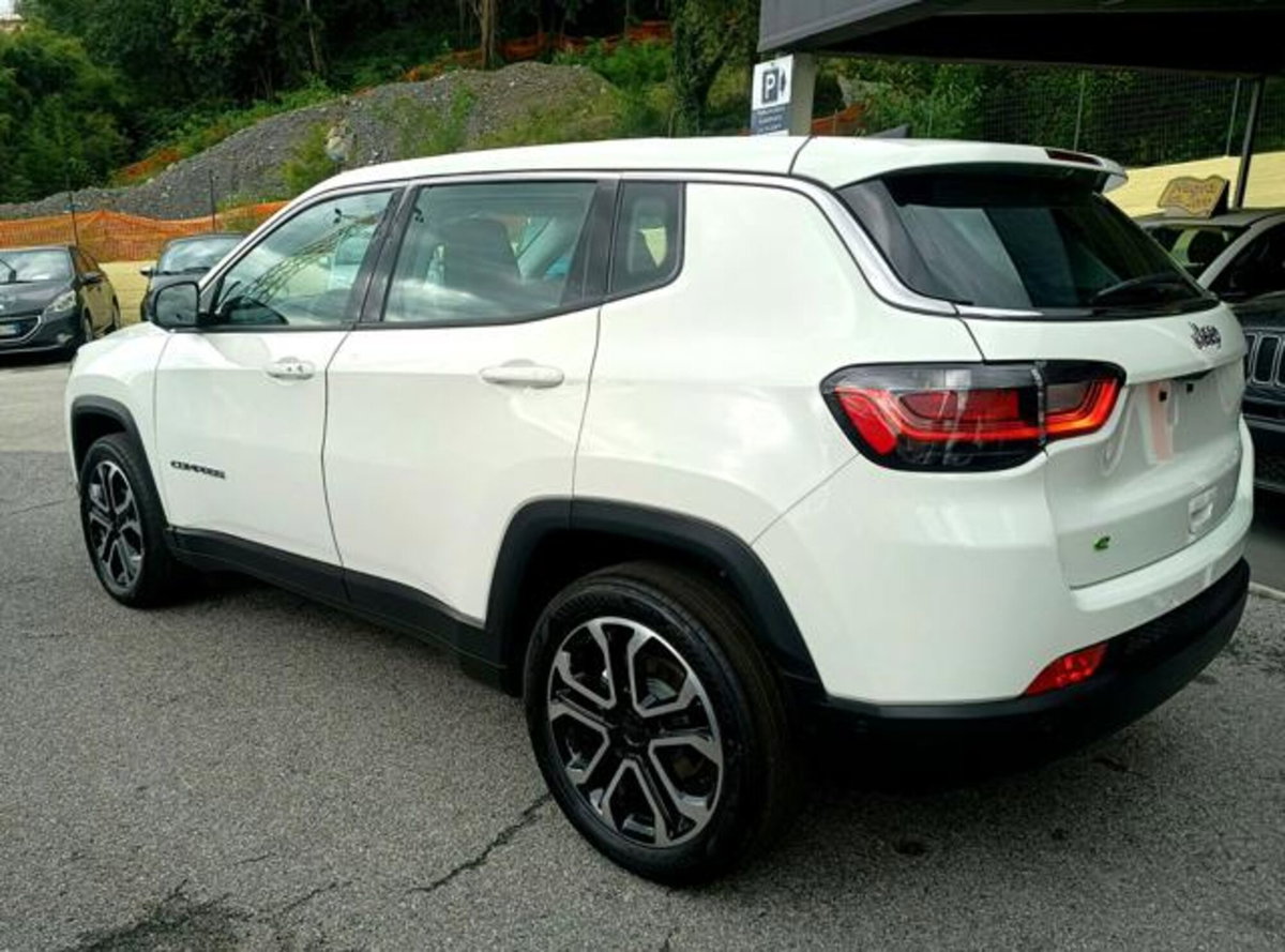 Jeep Compass 1.5 turbo t4 mhev Altitude 2wd 130cv dct (6)