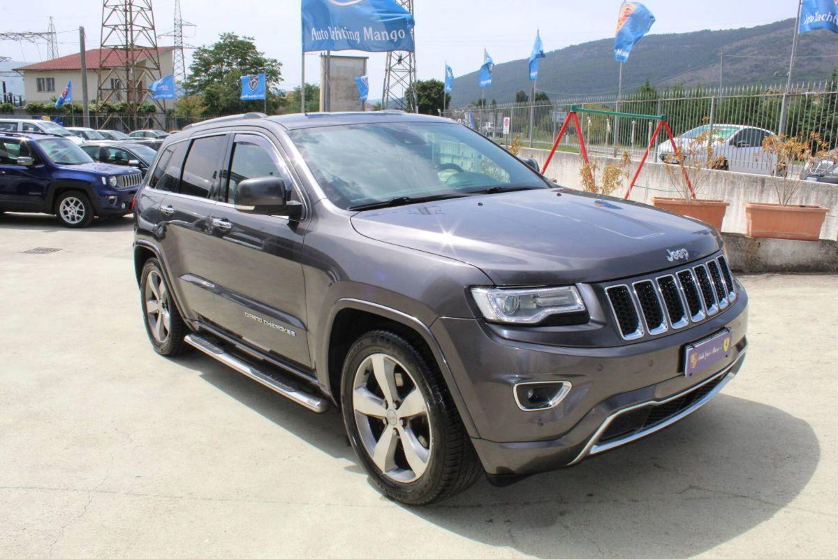 Jeep Grand Cherokee 3.0 V6 CRD 250 CV Multijet II Overland (3)