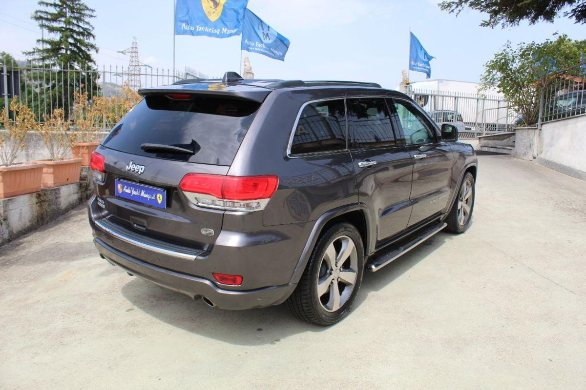 Jeep Grand Cherokee 3.0 V6 CRD 250 CV Multijet II Overland (5)