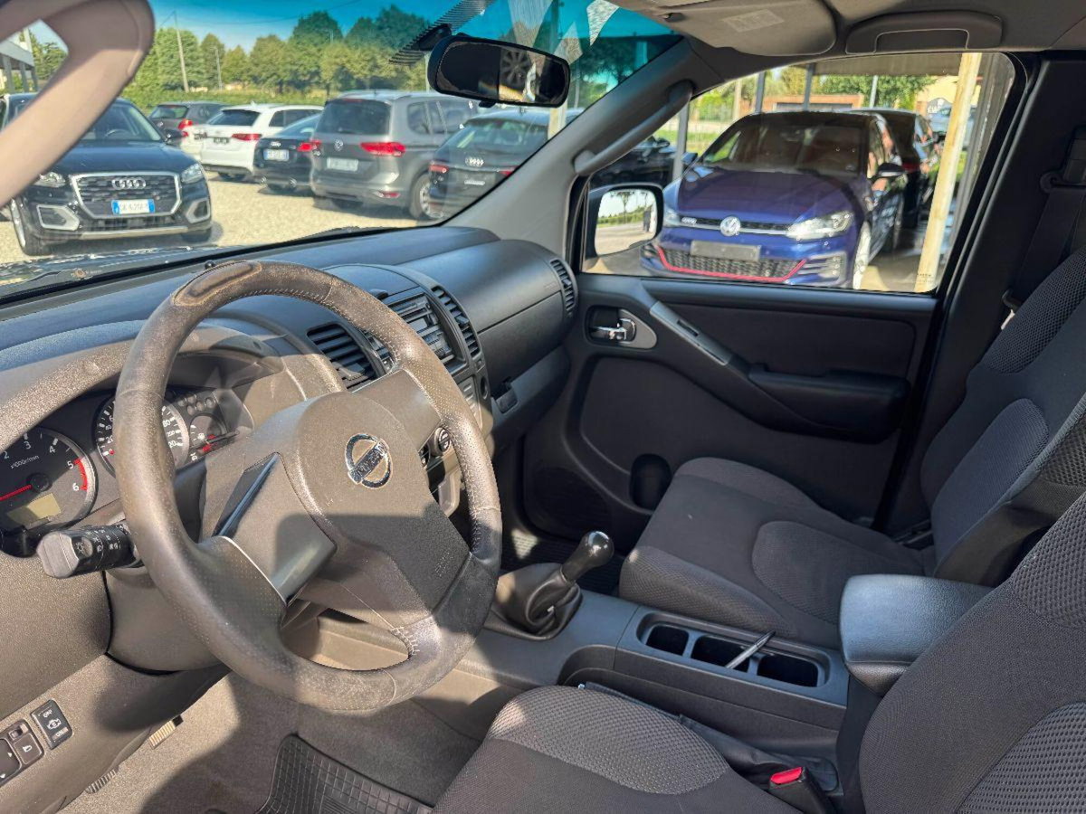 Nissan Navara 2.5 dCi 190CV 4 porte Double Cab LE Plus (10)