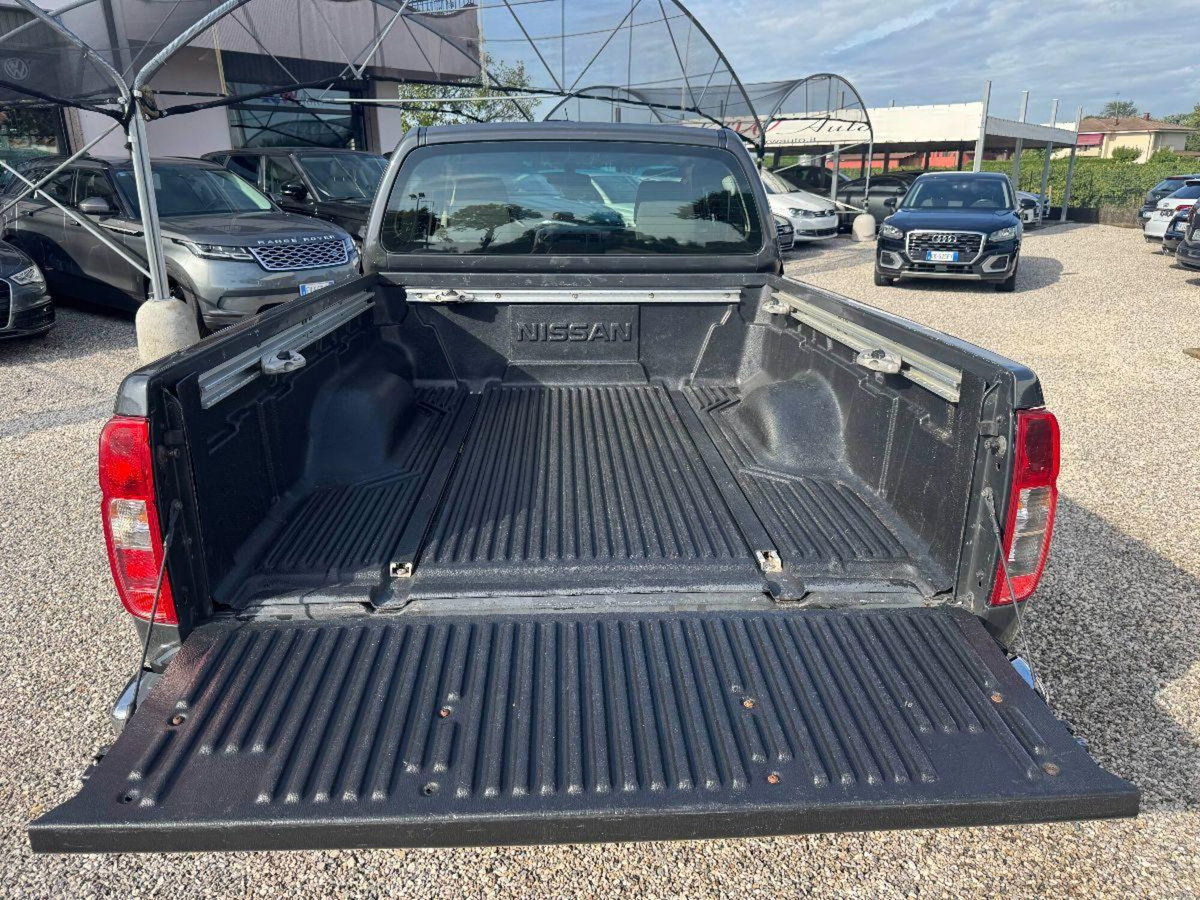 Nissan Navara 2.5 dCi 190CV 4 porte Double Cab LE Plus (12)